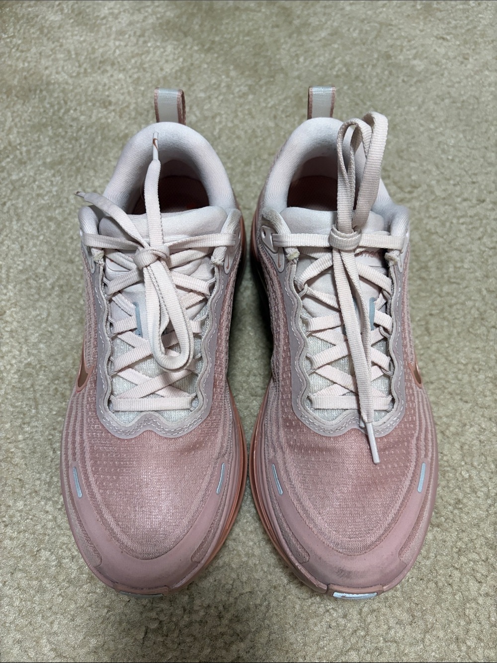 Nike Vomero Plus Particle Pink / Rose Gold - size 7